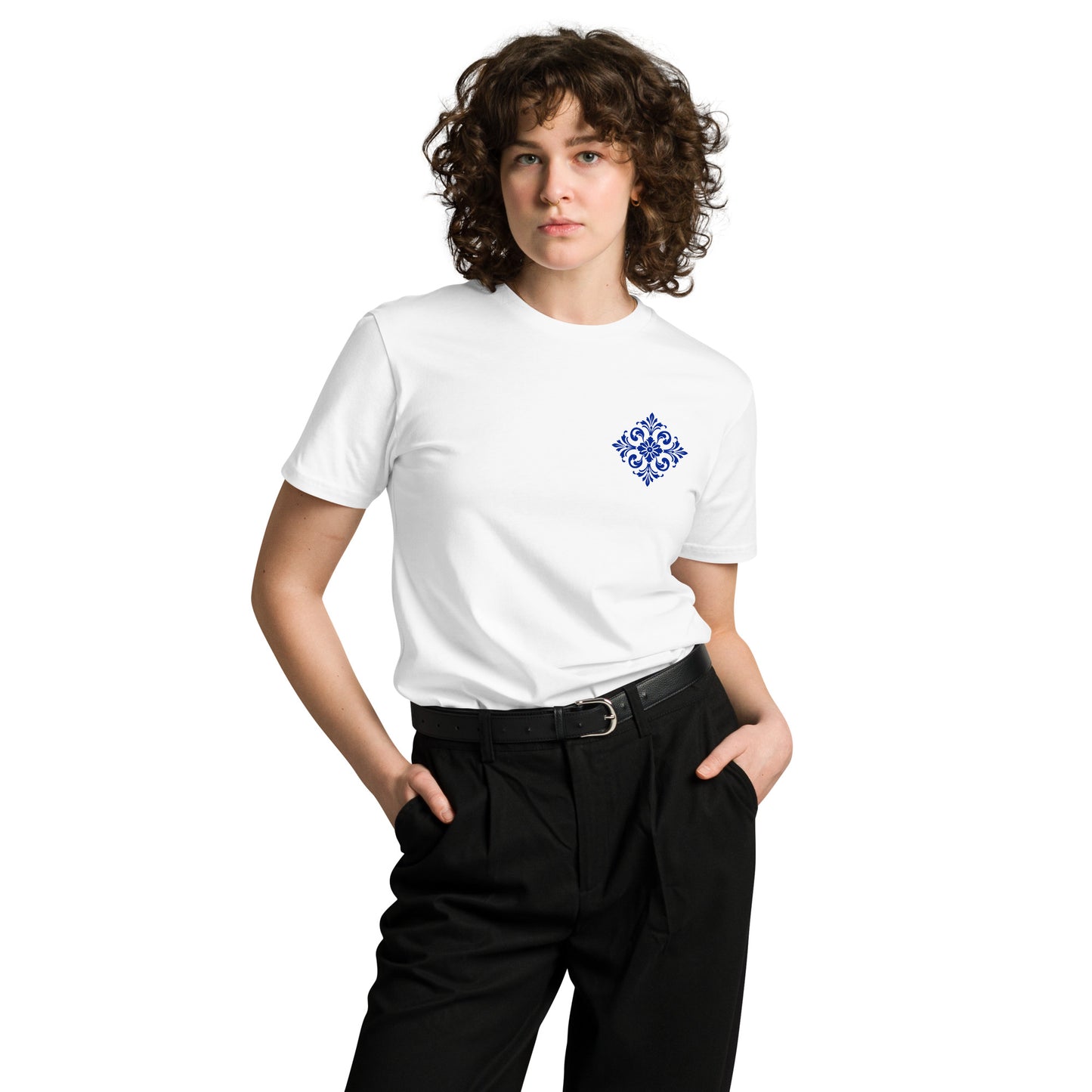 White Até Amanhã azulejo RAIZ tee, front view
