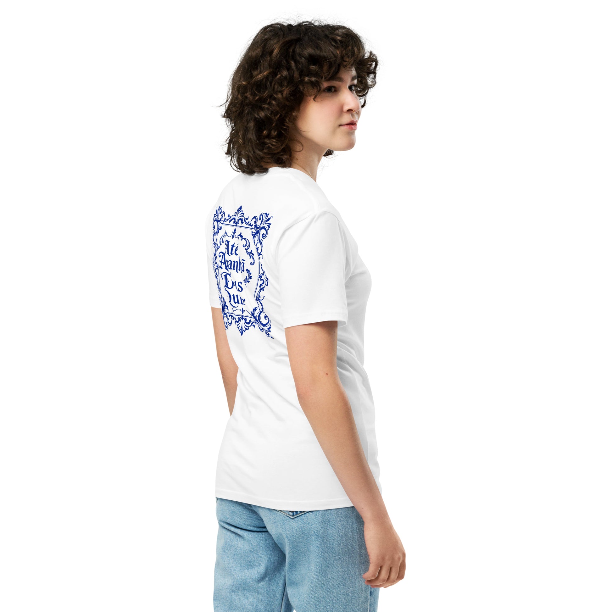 Side view of the white Até Amanhã azulejo RAIZ tee